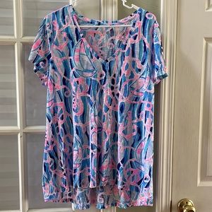 Lily Pulitzer T-shirt size XL like new condition